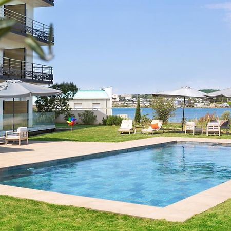 Hotel Golden Tulip Martigues Provence Exterior foto